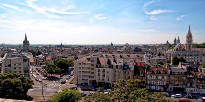 Vue de la ville de Caen, Normandie