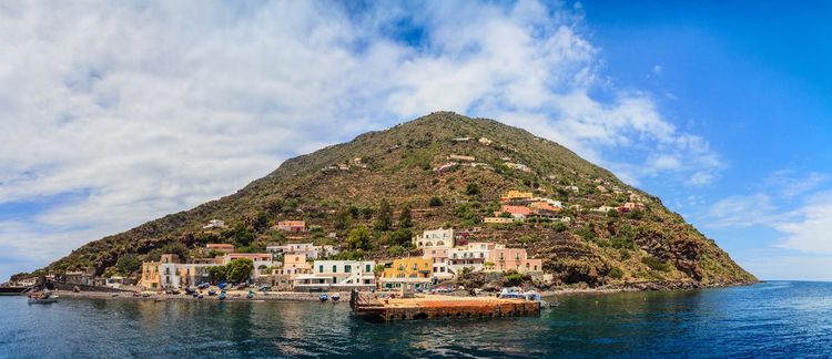 Ферибот от Филикуди до Аликуди