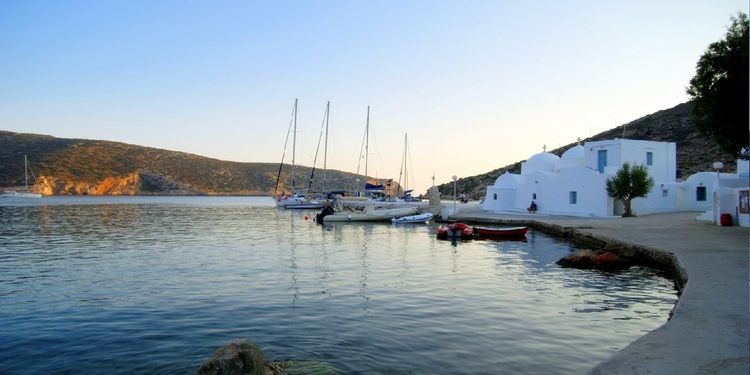 Athens (Piraeus) - Sifnos
