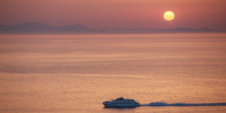 Färja från Santorini till Aten (alla)