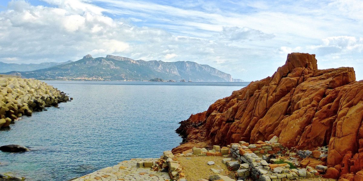Sea and rocks in Arbatax, Sardinia, all ferry routes and cheap ferry tickets from Rome (Civitavecchia)