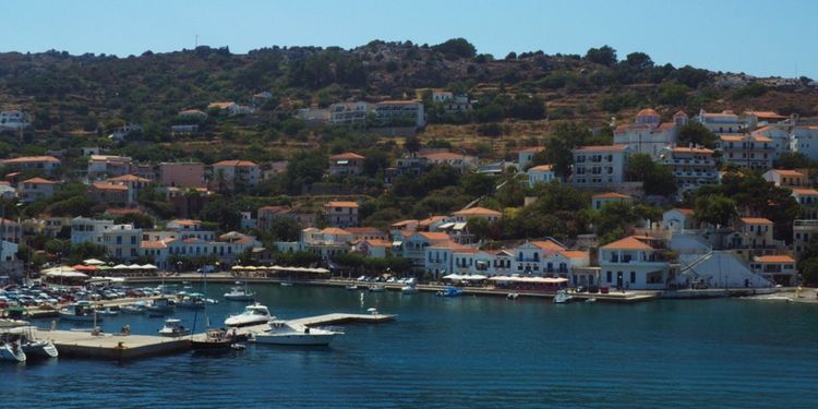Ferry from Piraeus to Ikaria