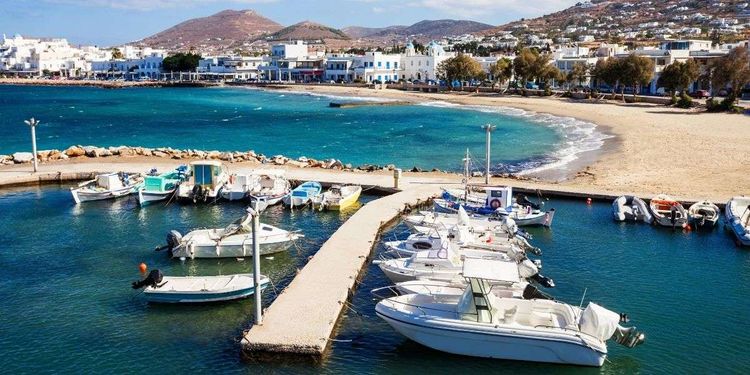 Athen (Piräus) – Paros