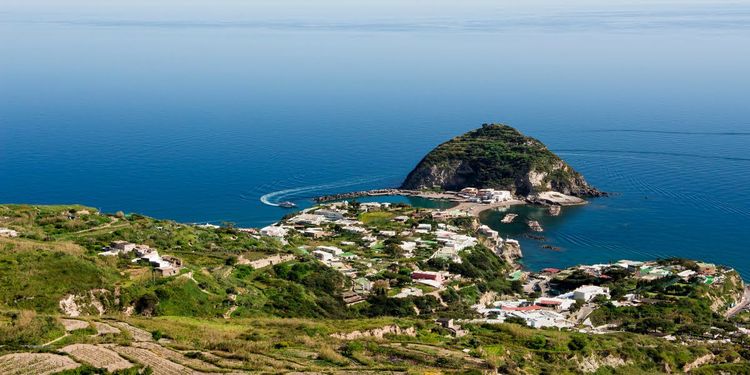 Ferry from Monte di Procida to Ischia (all)