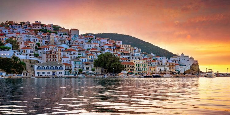 Ferry from Volos to Skopelos (all)
