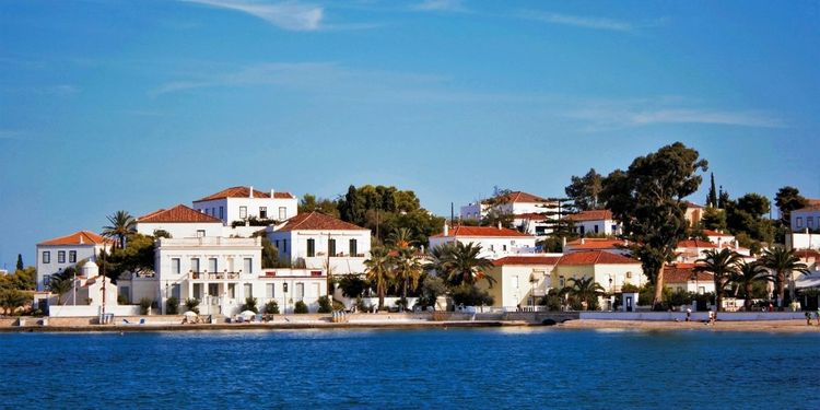 Athens (Piraeus) - Spetses