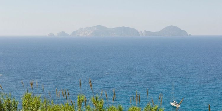 Ferry from Naples to Ventotene