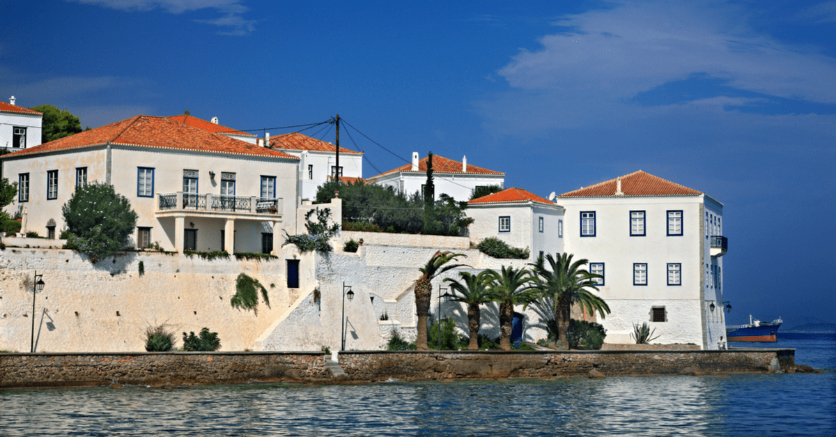 A daytrip in islands near Athens