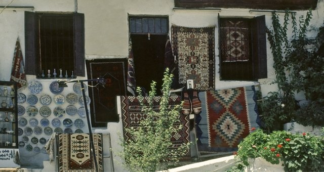 Un negozio di tappeti a Fethiye, Turchia