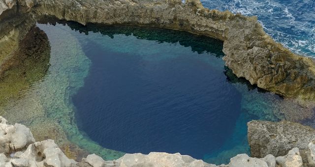 La piscina naturale Blue Hole, a Gozo