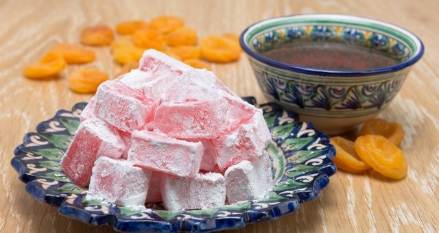 Turkish “lokum” delight and cup of tea