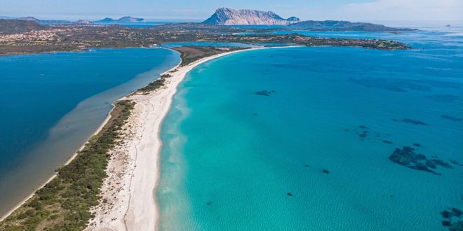 La spiaggia di La Cinta vicino Olbia, Sardegna