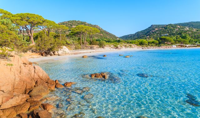 Formazioni rocciose all'estremità della Spiaggia di Palombaggia, in Corsica