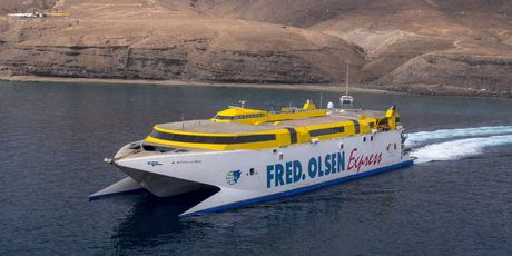 Fred. Olsen Express ferries from Los Cristianos