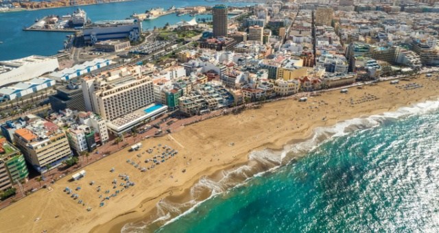 The urban beach of Las Canteras in Las Palmas de Gran Canaria, Spain