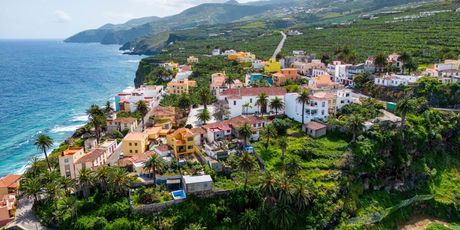 Las Palmas or La Palma?