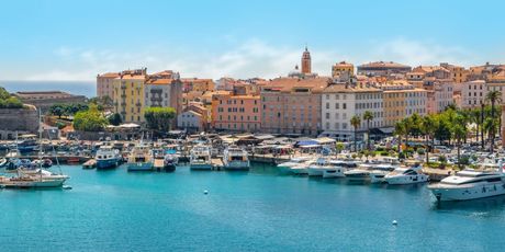 100% vehicle discount to Corsica with La Méridionale