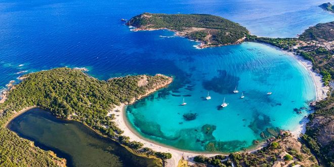 beautiful islands near France