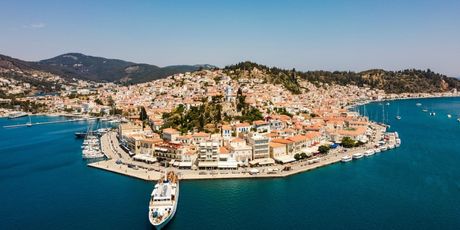 Αίγινα χωρίς αμάξι; Και όμως, γίνεται!