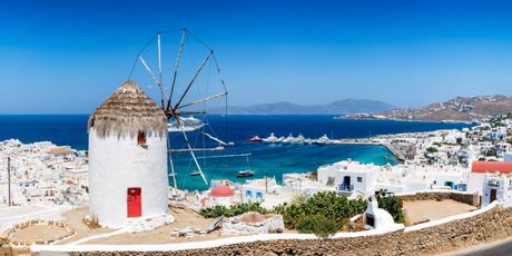 The perfect day trip to Mykonos from Athens
