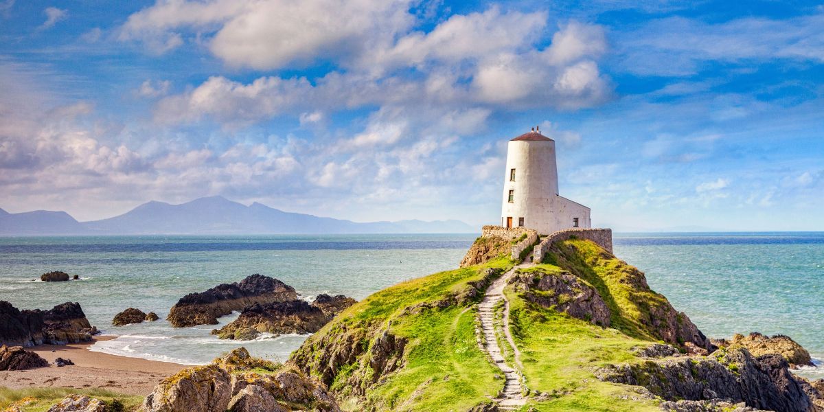 Ferry to Wales from Ireland: complete 2026 guide | Ferryhopper