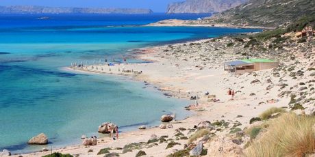 Where is it hottest in Greece in May?