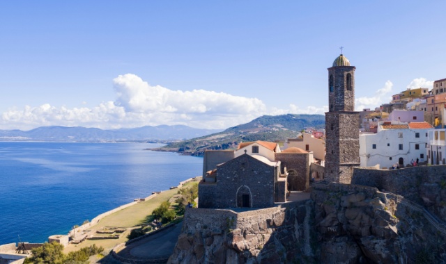 Blick aufs Meer von der Burg in Castelsaro aus, Nordsardinien