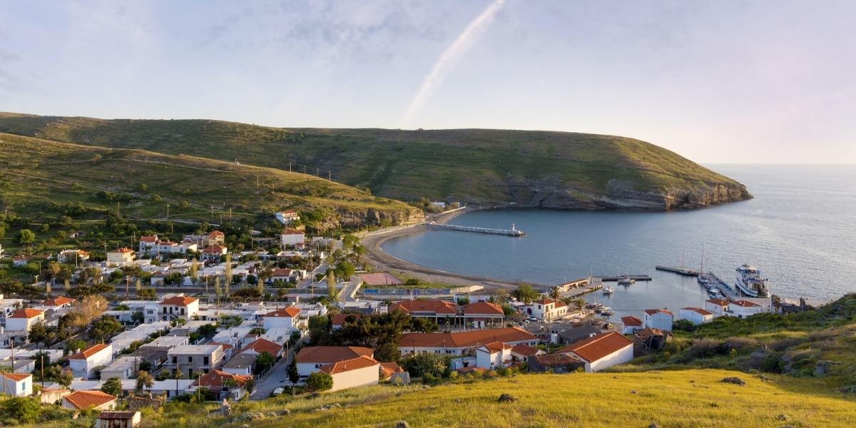 The port and main village of Agios Efstratios