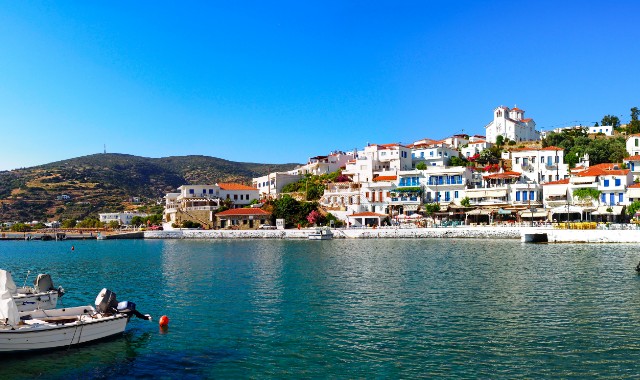 El pueblo de Batsi, en Andros