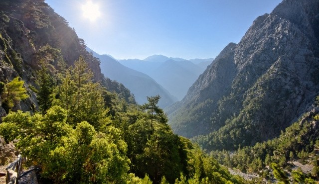 Die Sonne über der Schlucht von Samaria auf Kreta