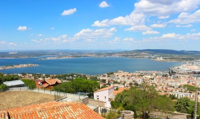 Vista su Sète dal Mont Saint Clair