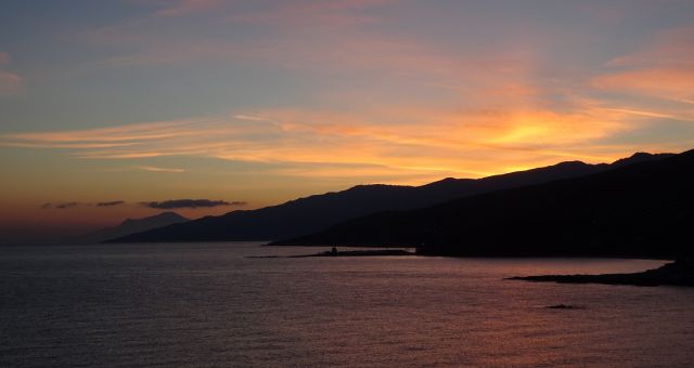 El puerto de Agios Kirikos, en Icaria