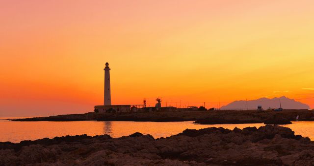 The Punta Sottile lighthouse in Favignana during sunset