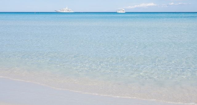 Le acque cristalline della spiaggia di San Teodoro a Marsala