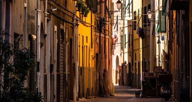 An alley in the historic center of Piombino