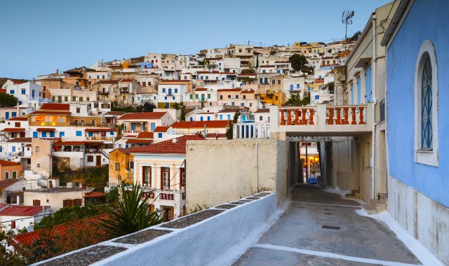 Le village coloré de Ioulida à Kéa