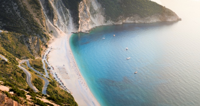 Der Strand Myrtos auf Kefalonia