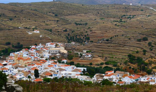 Das Dorf Dryopida auf Kythnos