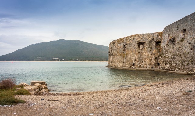 Das Schloss Agia Mavra close in der Nähe von Chora