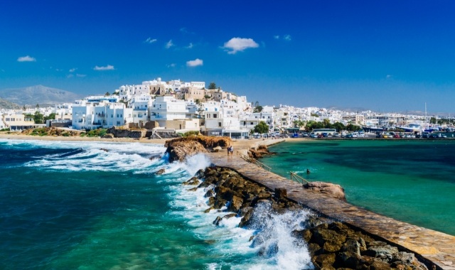 O porto e Chora de Naxos