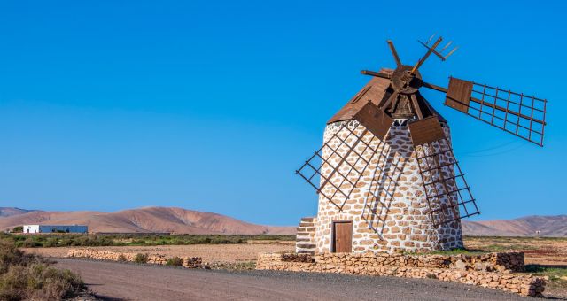 Moulin à vent en pierre à  Fuerteventura, Espagne