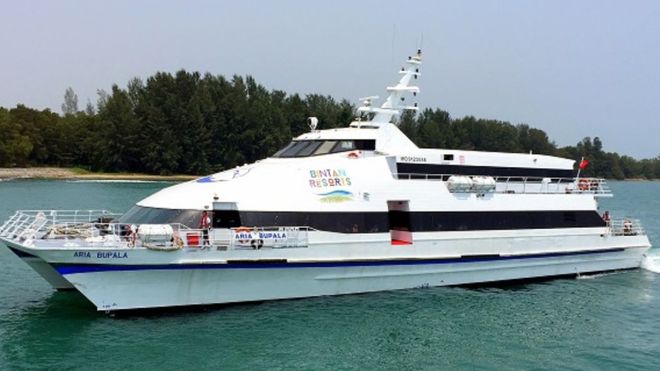 images.vessels.ferry.exterior.altText