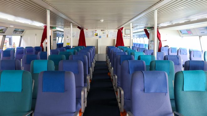 images.vessels.class.standardSeats.altText