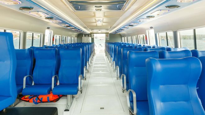 images.vessels.class.standardSeats.altText