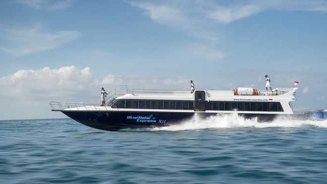 images.vessels.ferry.exterior.altText