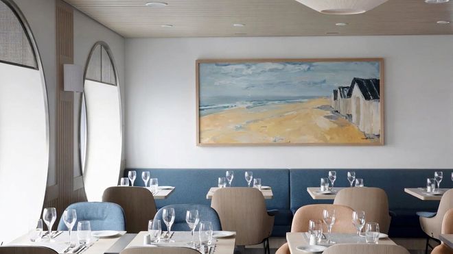 images.vessels.spaces.restaurant.altText