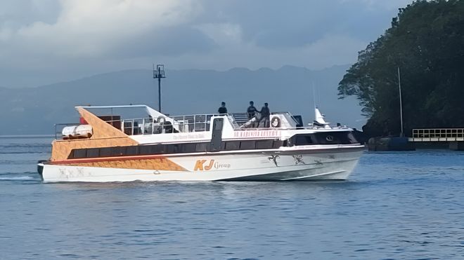 images.vessels.ferry.exterior.altText
