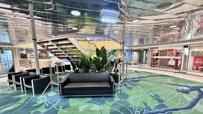 images.vessels.spaces.lobby.altText