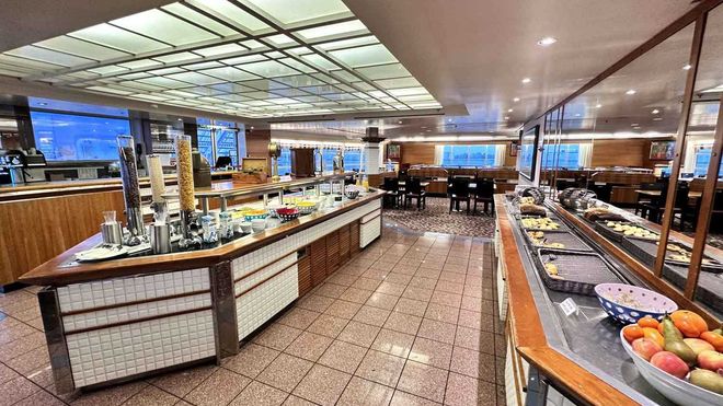 images.vessels.spaces.restaurant.selfService.altText
