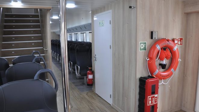 images.vessels.ferry.interior.altText